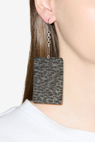 Blacke Pendant Plate Earrings